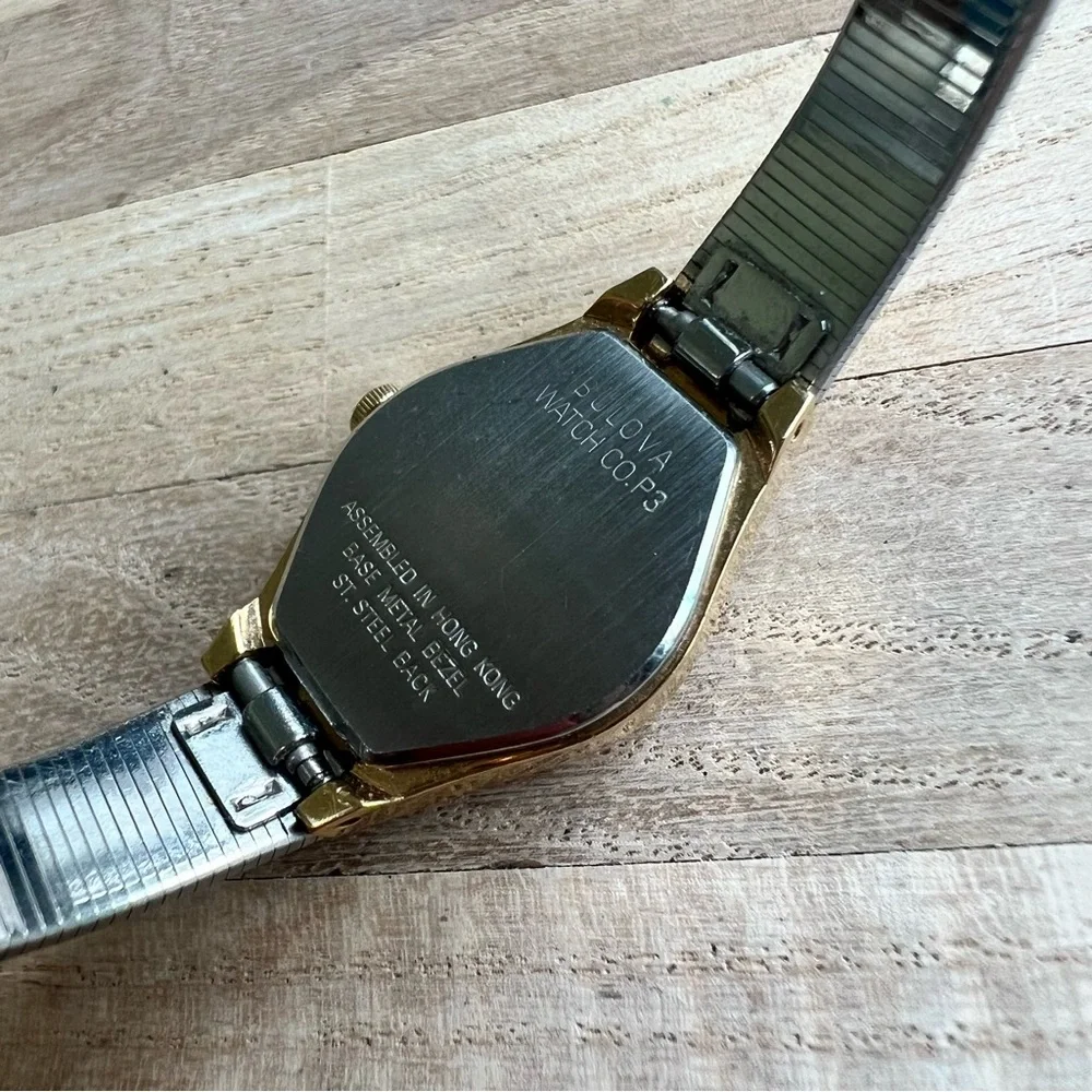 Vintage Bulova ladies gold tone bracelet watch NEW BATTERY